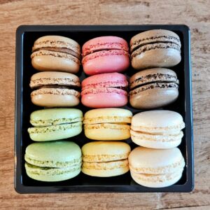 Assortiment macarons in verschillende smaken